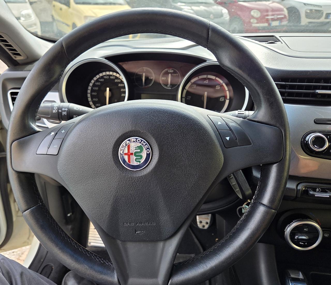 Alfa Giulietta 1.6 JTDm-2 105 CV GARANZIA 12 MESI