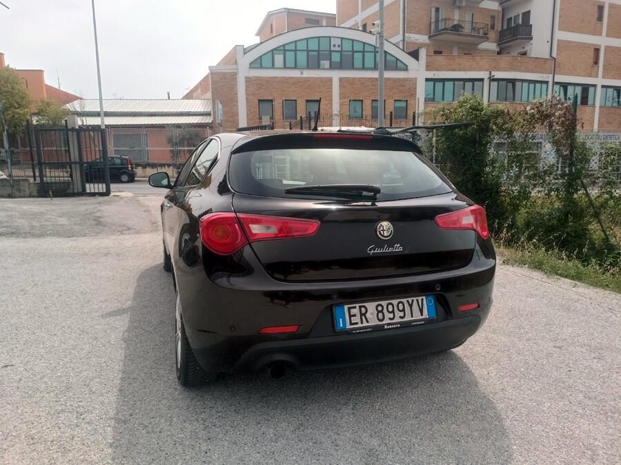 Alfa Romeo Giulietta 1.6 JTDm-2 105 CV Distinctive