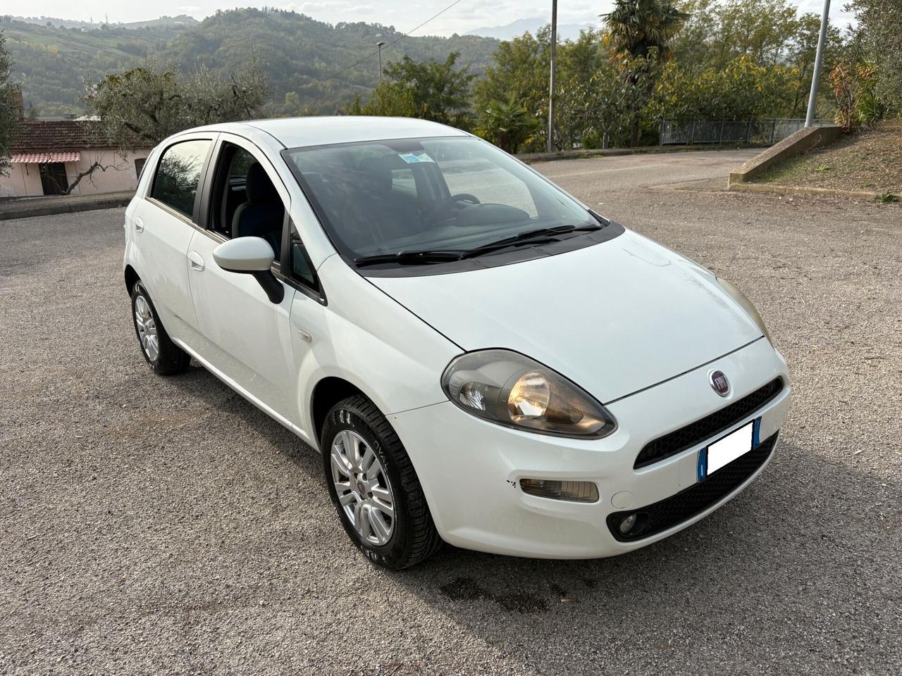 FIAT Punto 1.4cc Natural Power 77Cv 5P - 2012