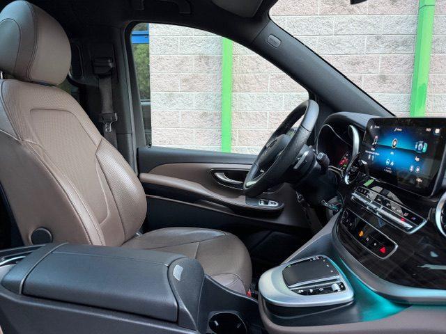 MERCEDES-BENZ V 300 D PREMIUM 4 MATIC 239CV 7 POSTI TETTO PANORAMA