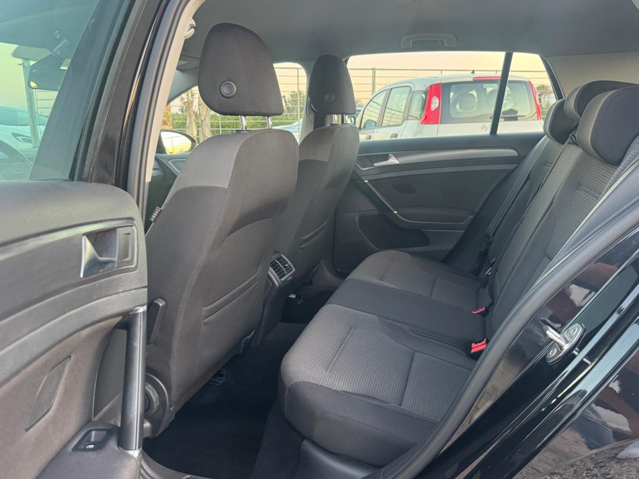 Volkswagen Golf 1.5 TSI 130 CV EVO DSG 5p. Business BlueMotion