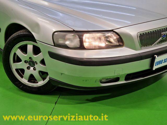 VOLVO V70 2.4 D5 20V cat