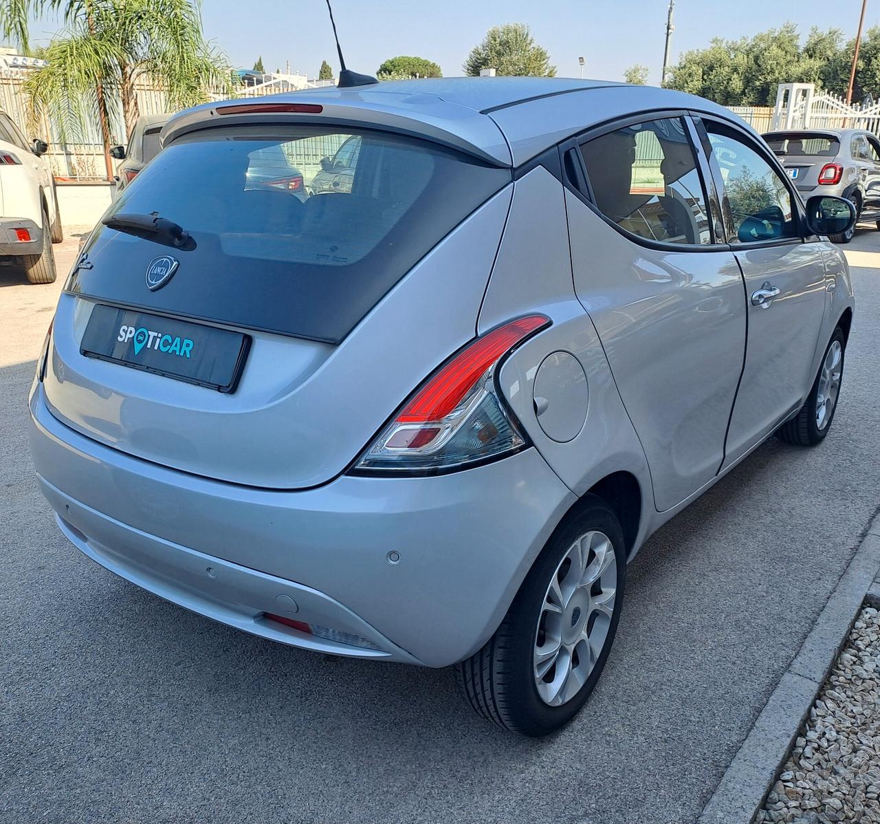 Lancia Ypsilon 1.2 69 CV GPL Ecochic Gold 2021