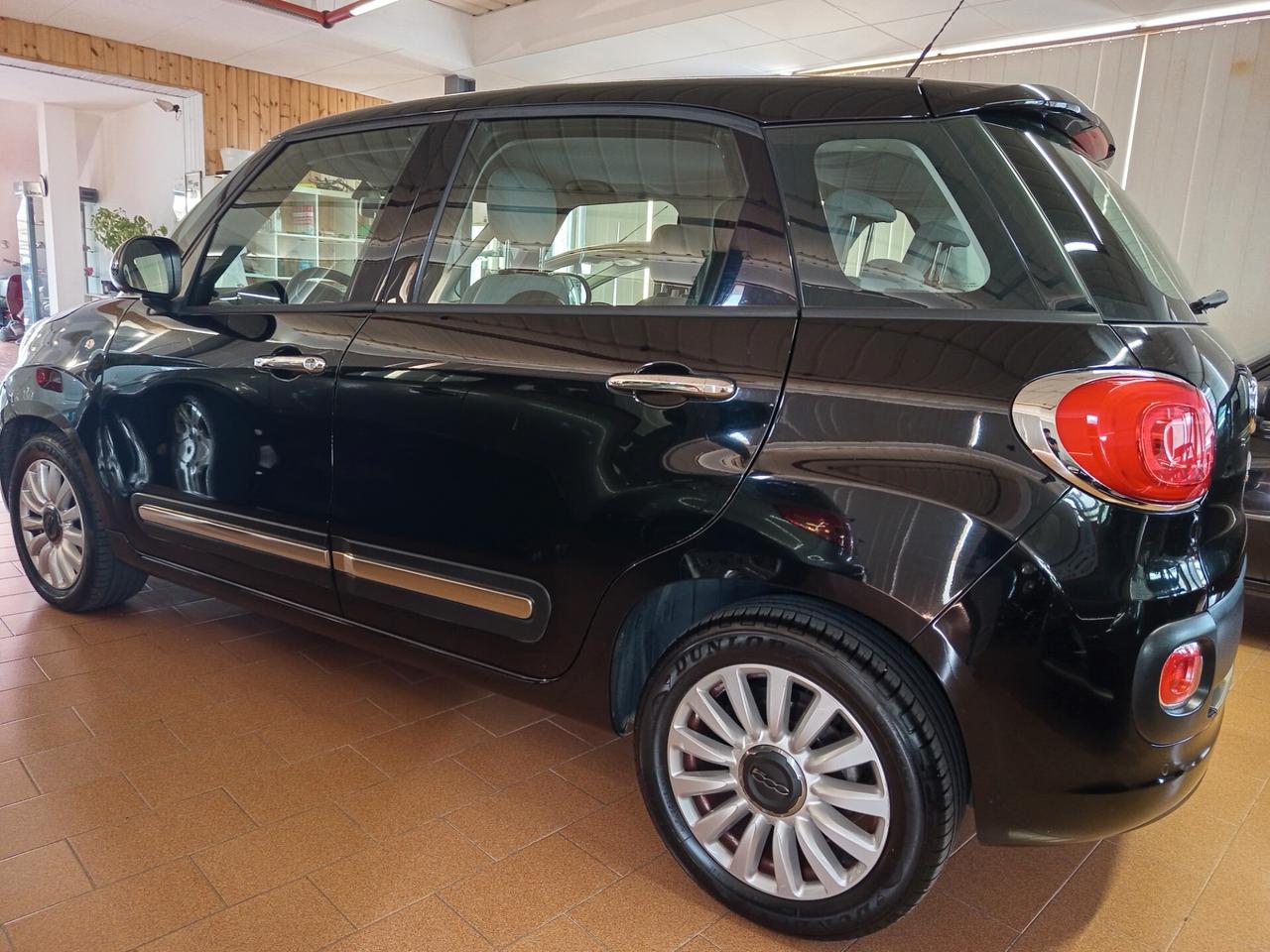 Fiat 500L 1.4 95 CV Lounge, 122 Mila chilometri ok neopatentati
