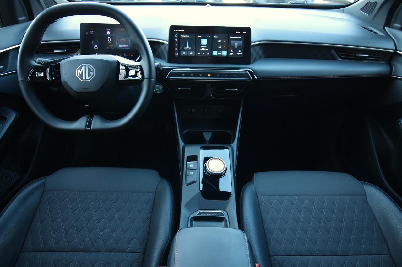 MG 3 1.5 102 CV HYBRID+LUXURY