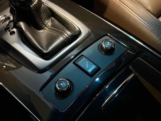INFINITI QX70 3.0 diesel V6 AT S Premium