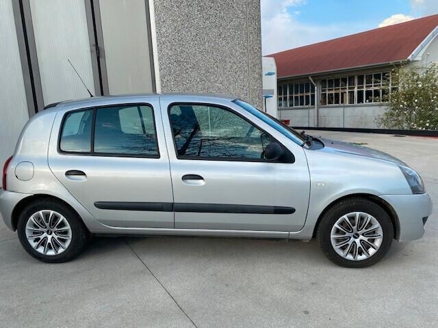 Renault Clio Storia 1.2 5 porte GPL Confort
