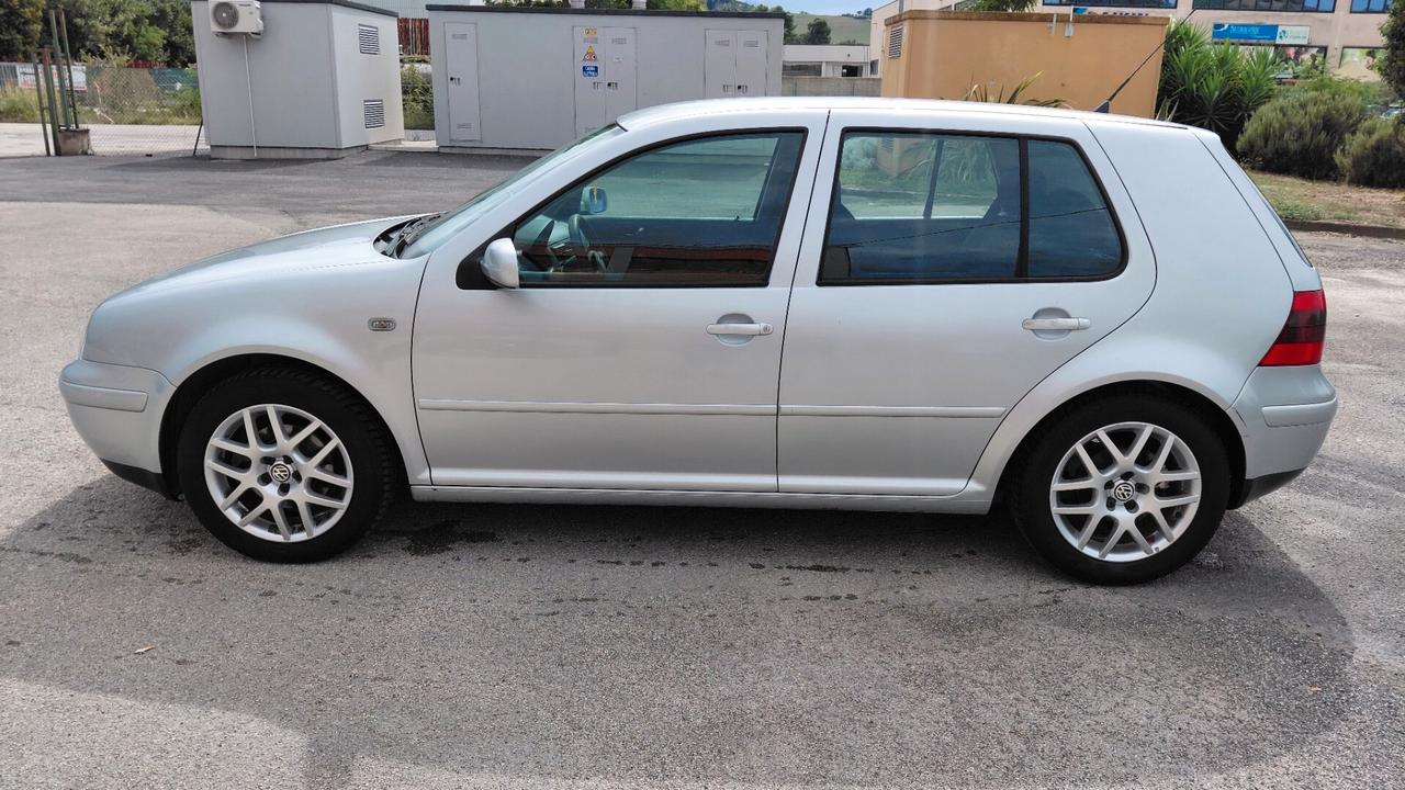 Volkswagen Golf 2.0 cat 5p. 4motion Highline