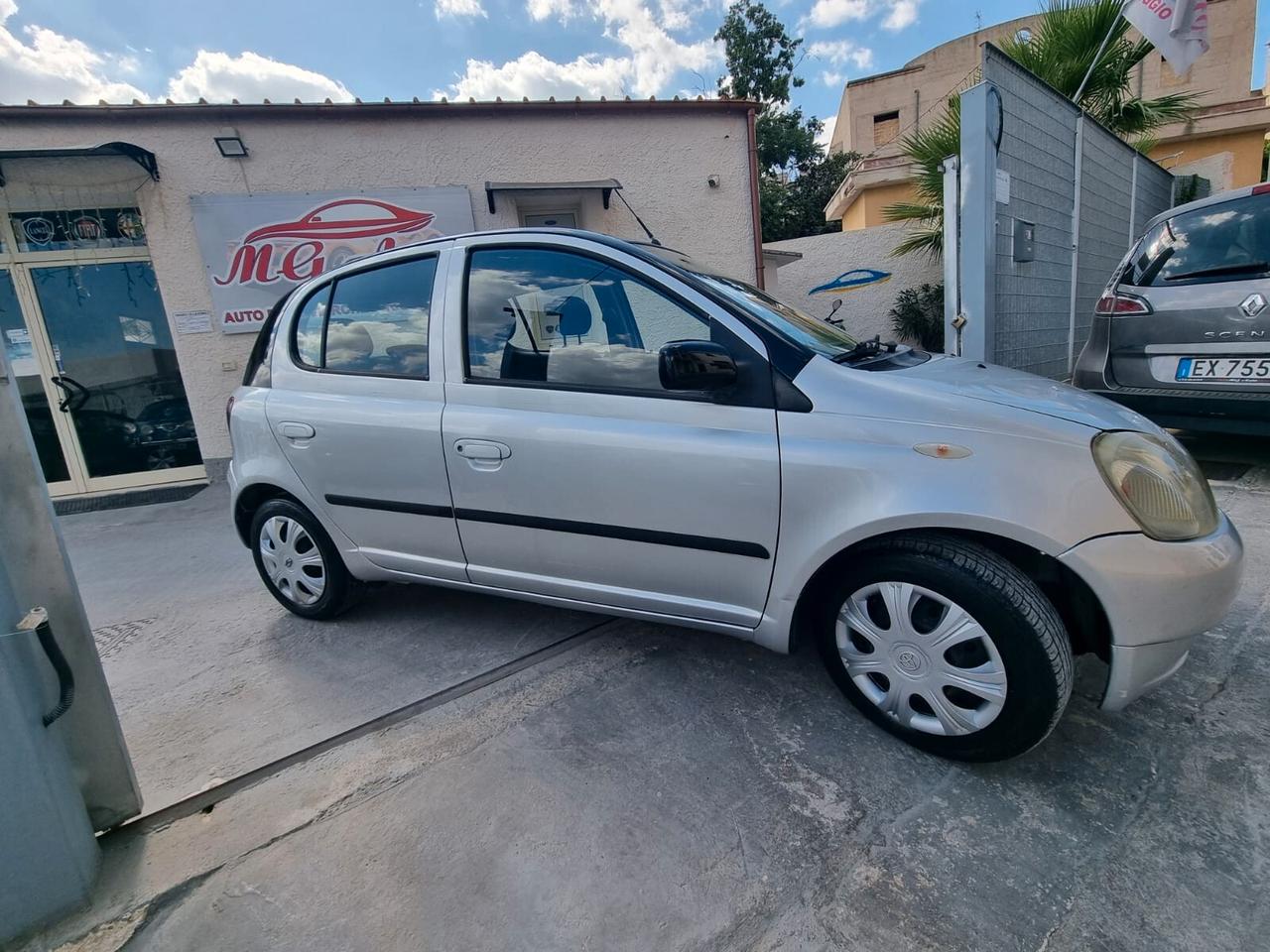 Toyota Yaris 1.4 tdi D-4D cat 5 porte