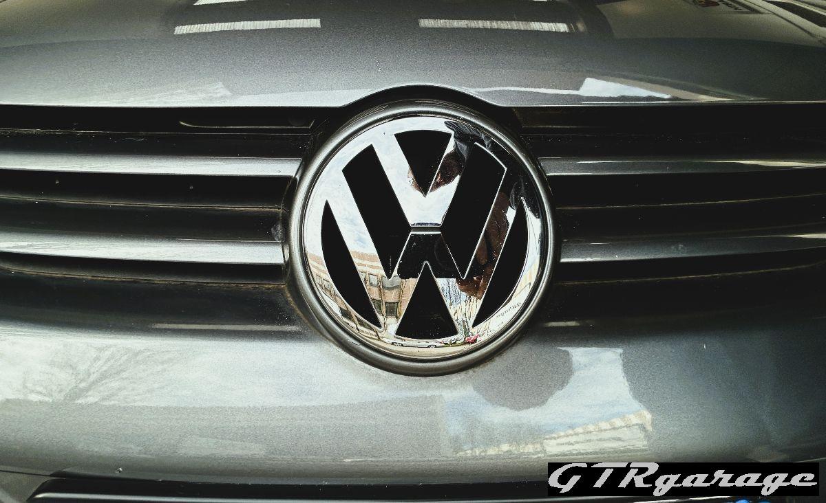 VOLKSWAGEN - Golf - 1.6 5p. United