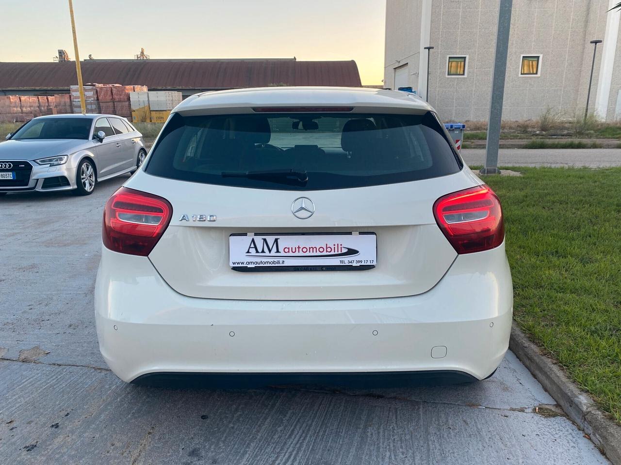 Mercedes-benz A 180 Business *13900Km