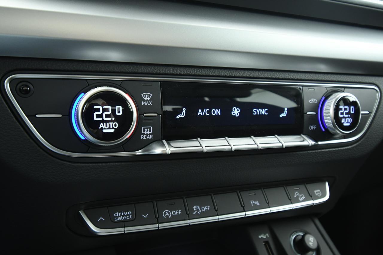 AUDI Q5 40 2.0 tdi mhev 12V Business Advanced quattro ACC+C19"