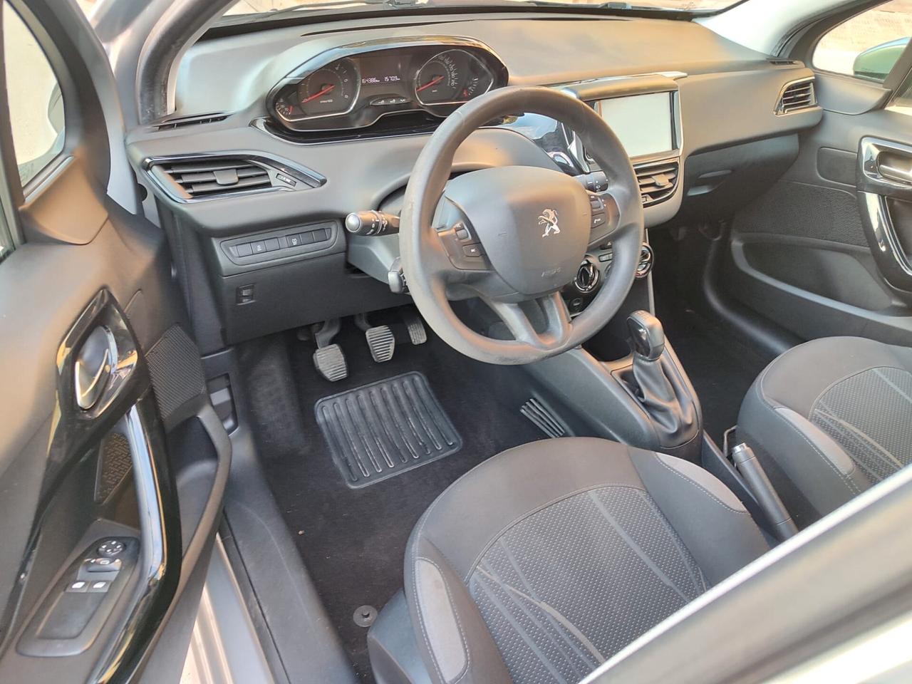 Peugeot 208 1.4 HDi 68 CV!!