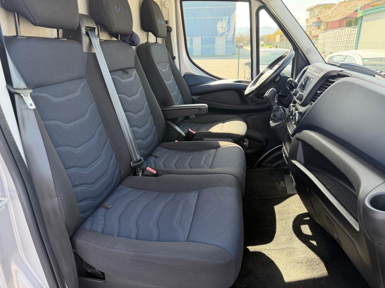 Iveco Daily 2.3 Furgone Hi-Matic