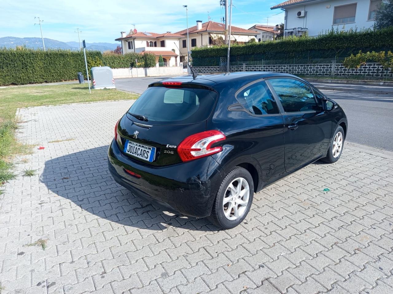Peugeot 208 1.2 VTi 82 CV 3 porte Allure