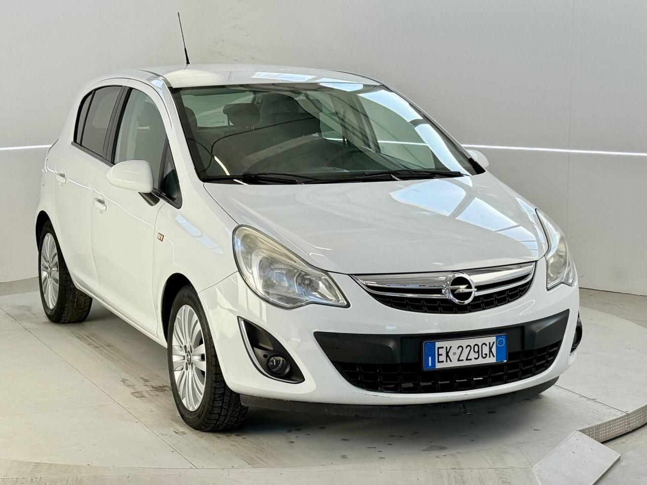 Opel Corsa 1.2 BENZ/GPL 2011