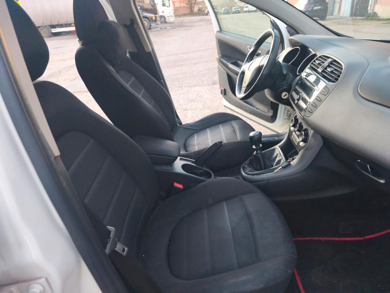 Fiat Punto 2013----1.6 Diesel