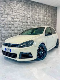 Volkswagen Golf 2.0 TSI 4mot. 5p. R