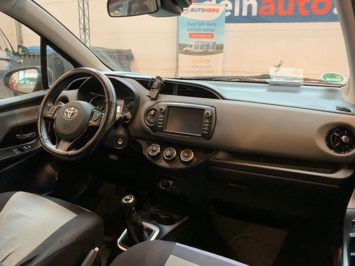 Toyota Yaris 1.0 5 porte Active