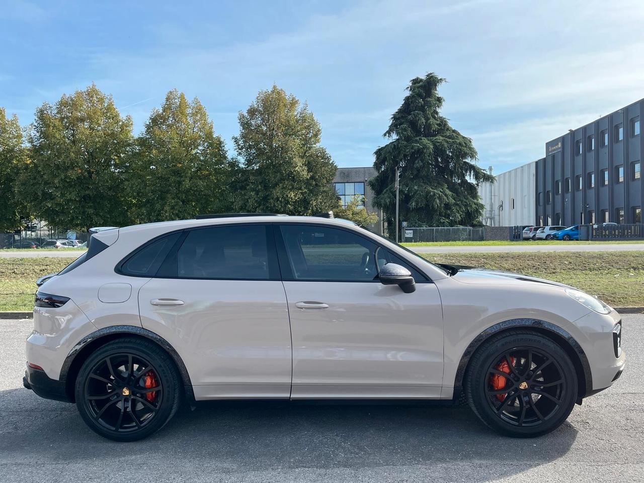 Porsche Cayenne 3.0 V6 E-Hybrid
