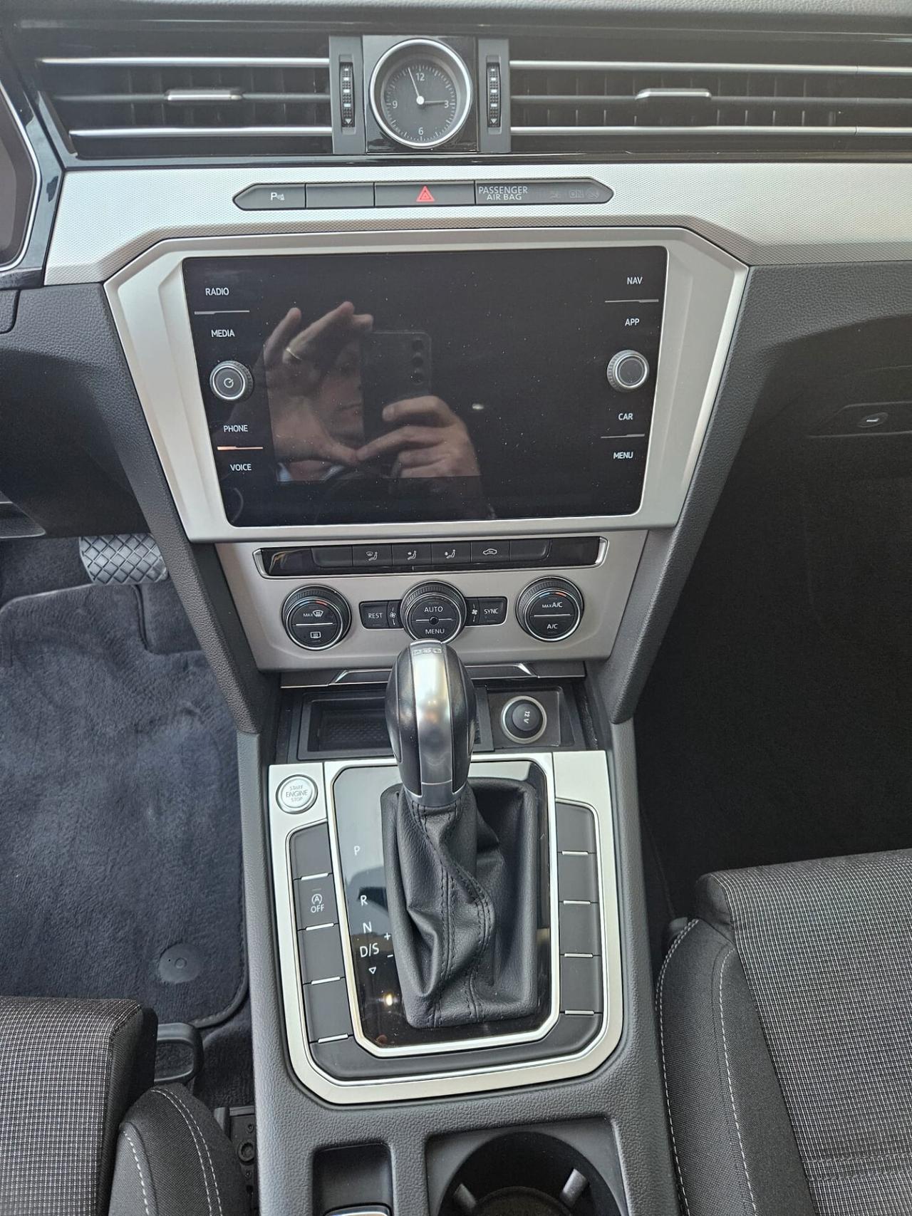 Volkswagen Passat Variant 2.0 TDI DSG Business BlueMotion Tech