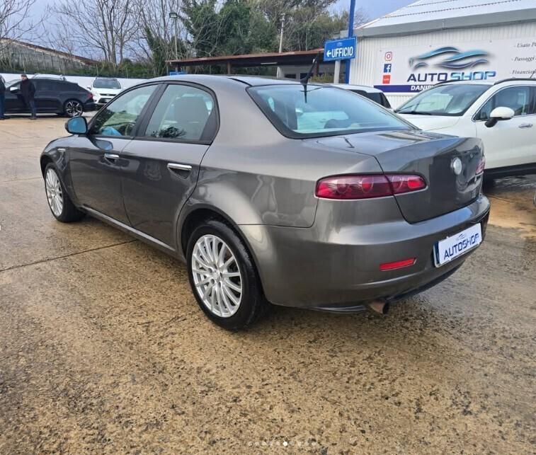 Alfa Romeo 159 1.9 JTDm 16V TI