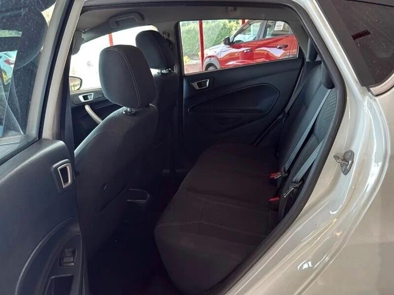 Ford Fiesta 1.4 TDCi 70CV 5 porte Titanium