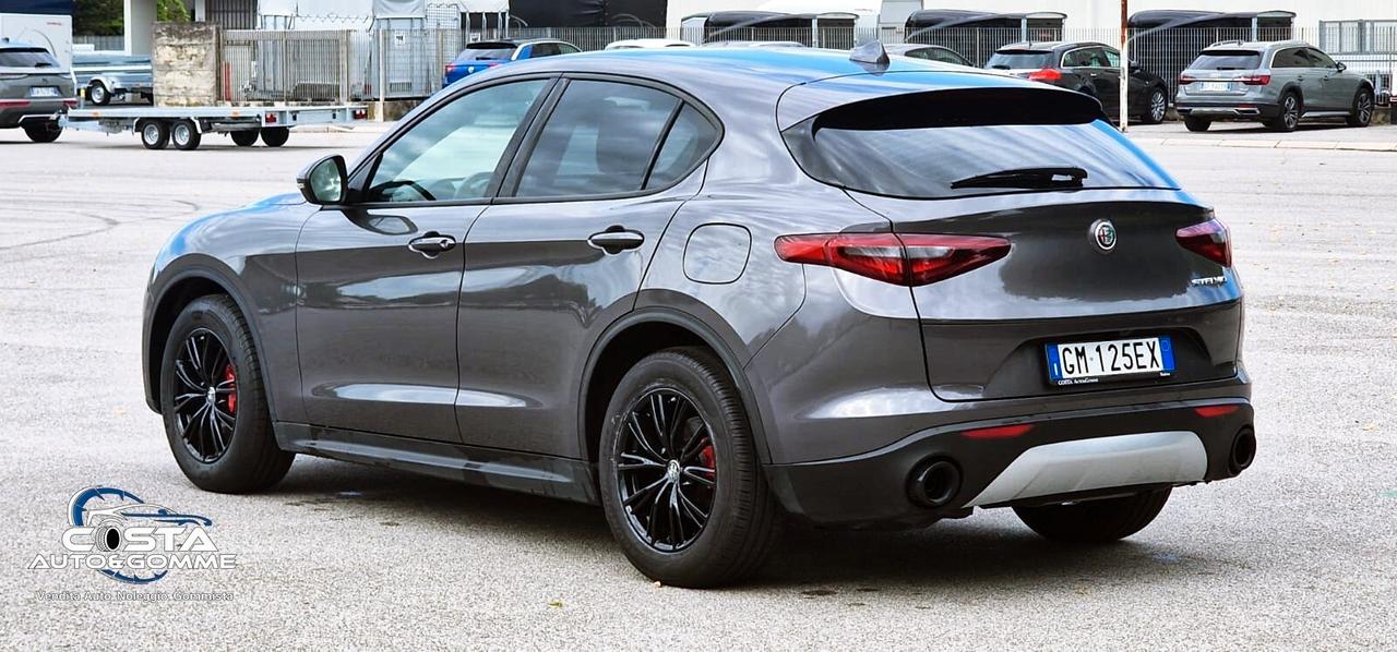 Alfa Romeo Stelvio 2.2 Turbodiesel 160 CV AT8 RWD