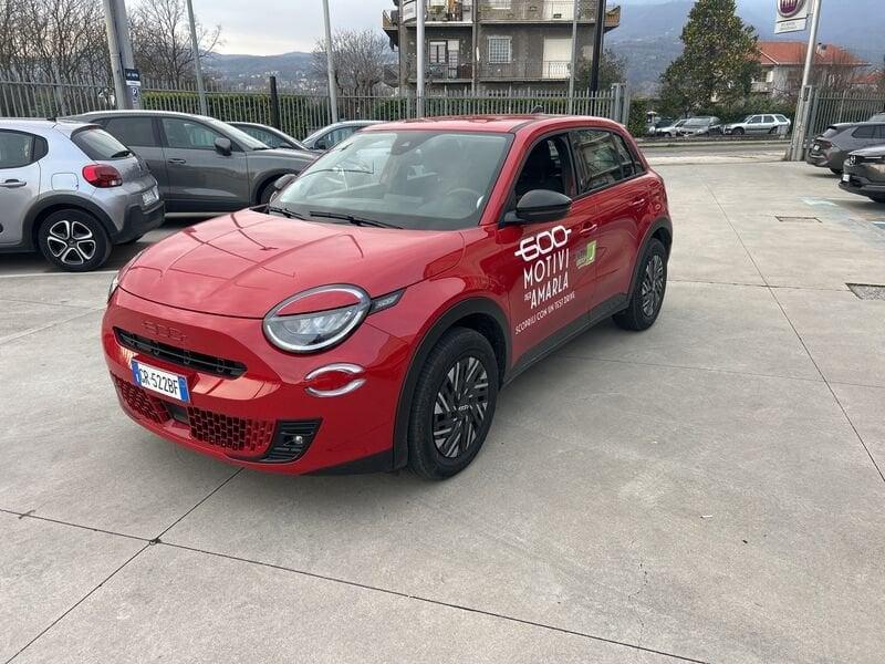 FIAT 600e Red