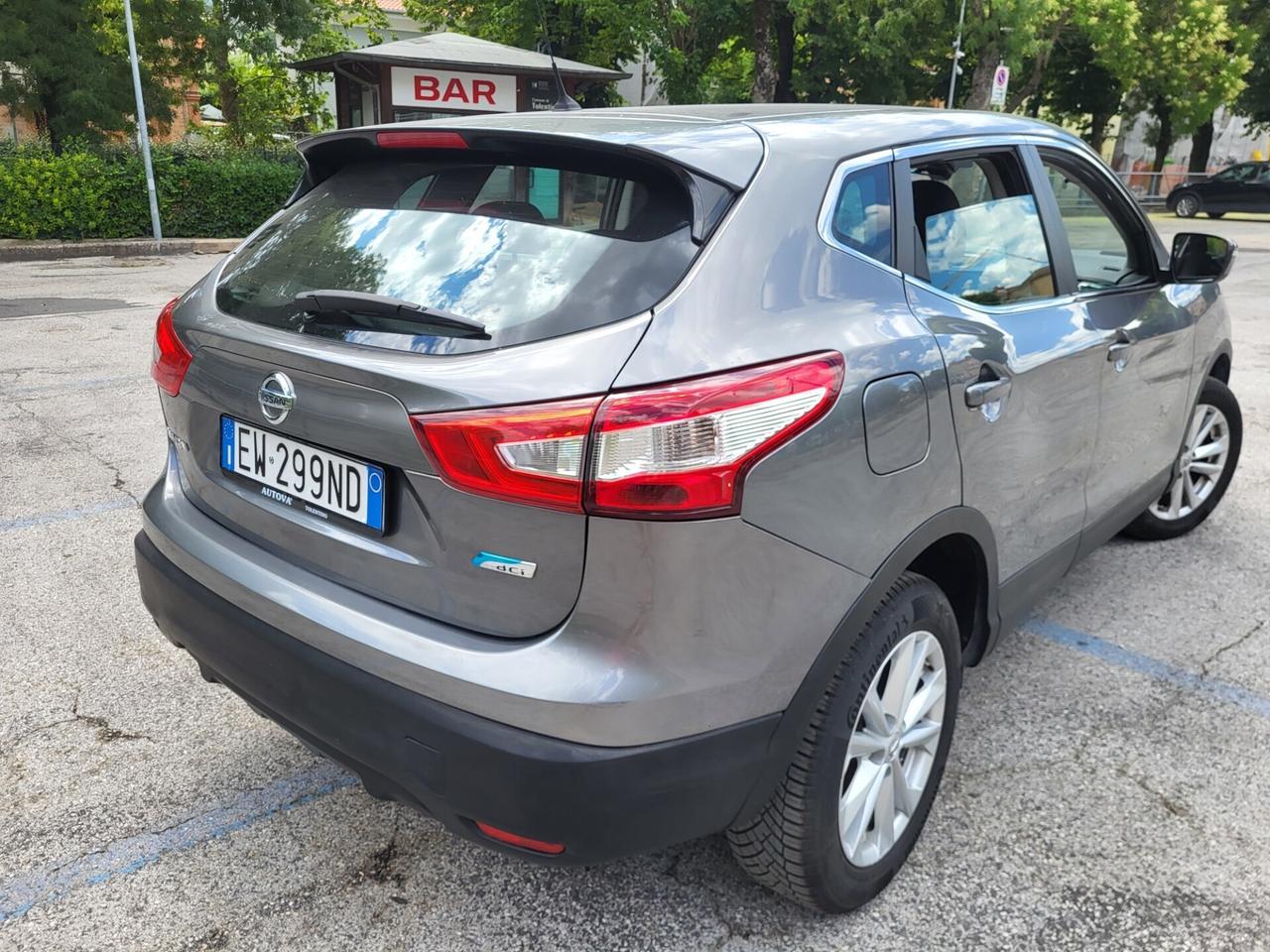 Nissan Qashqai 1,5 dCi-UNICO PROPR-NAVI-TELECAMERA