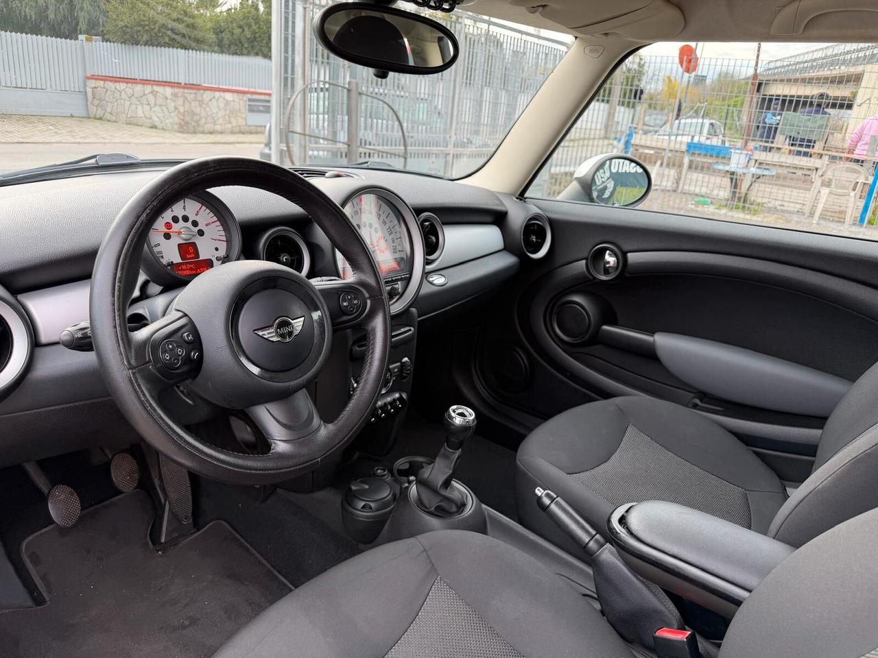 Mini 1.6 16v Cooper D 111cv -2012