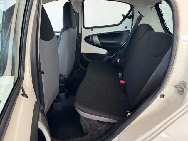 TOYOTA Aygo 1.0 12V VVT-i 5 porte Lounge Connect