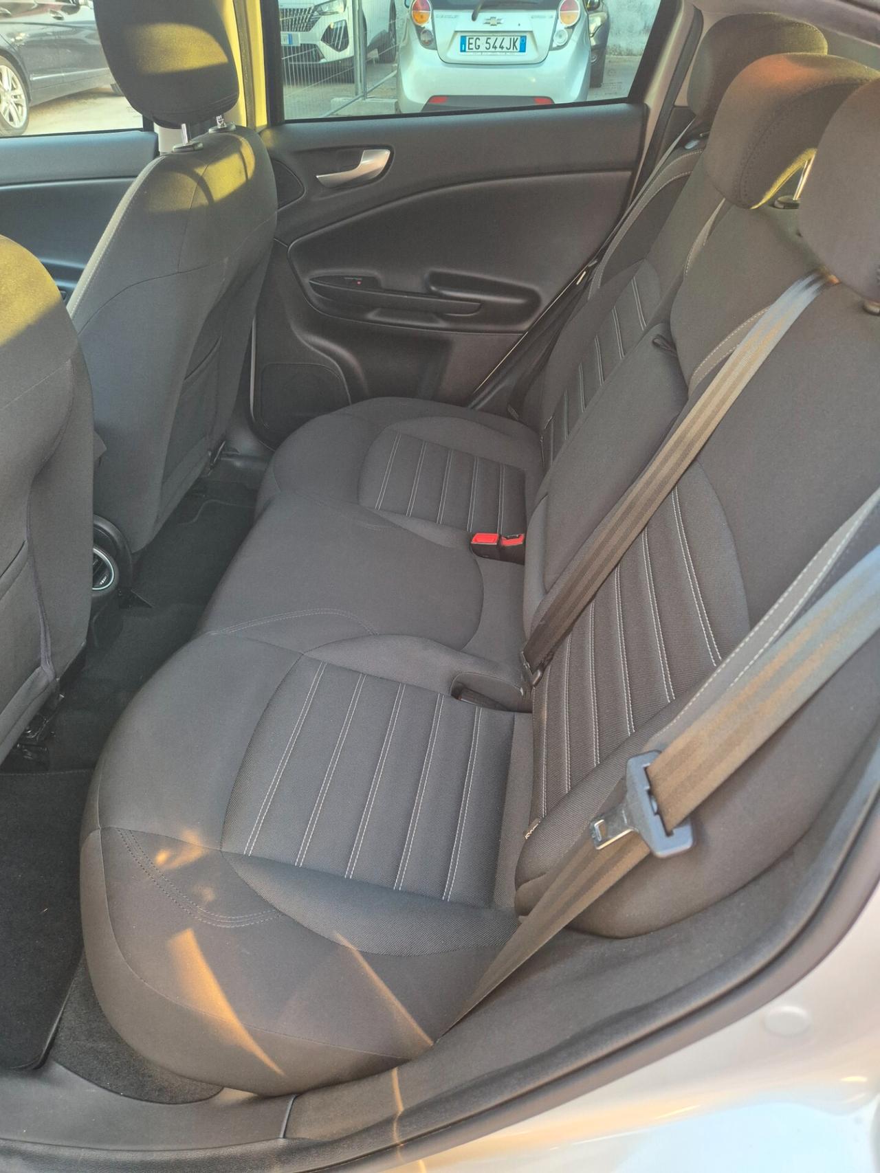 Alfa Romeo Giulietta 1.6 JTDm TCT 120 CV Sportiva