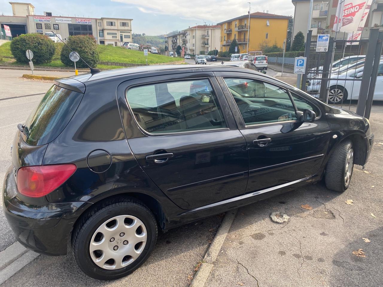 Peugeot 307 2.0 disel 5p. XR