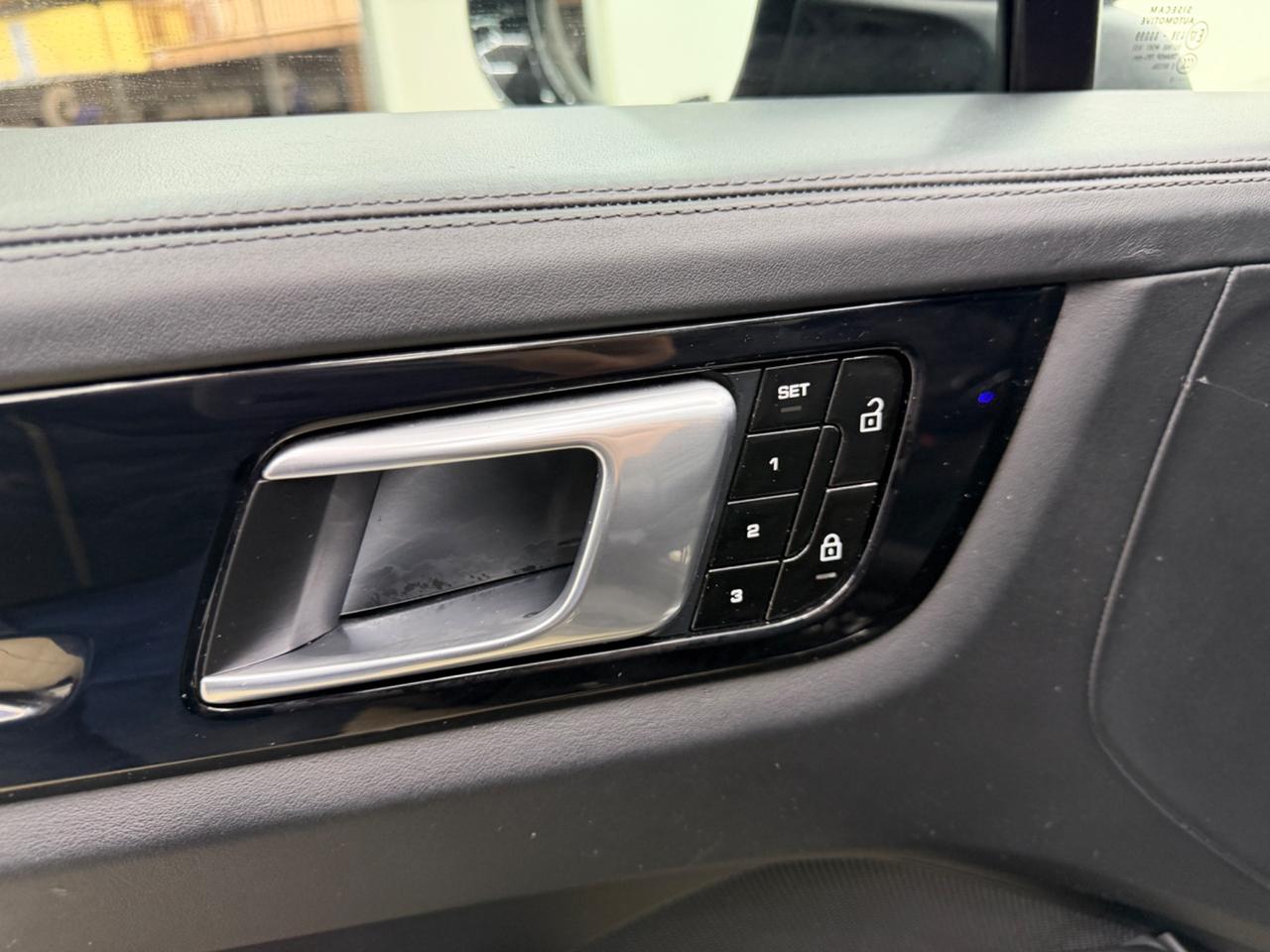 Porsche Cayenne Coupé 3.0 V6 IPER FULL