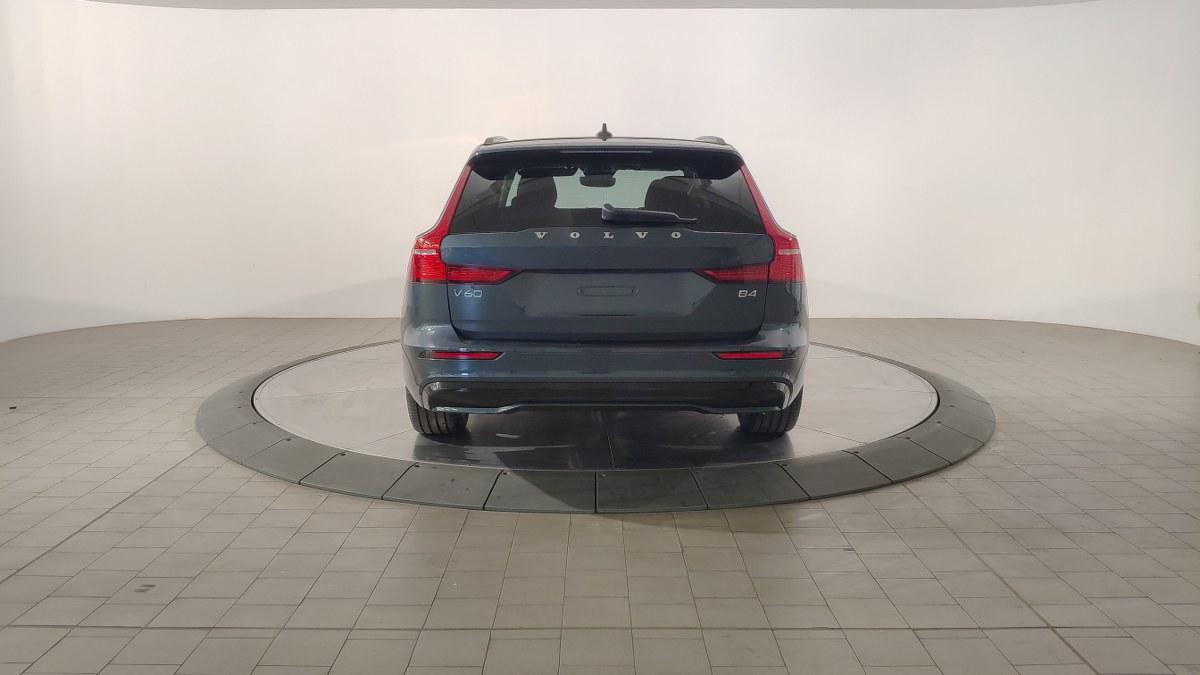 VOLVO V60 B4 Mild Hybrid Automatico Plus Dark