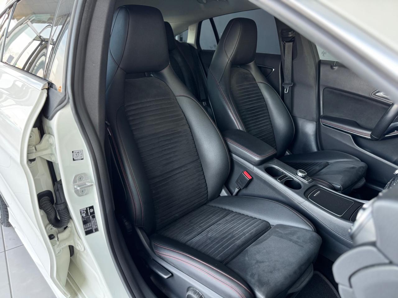 Mercedes-benz CLA 220 d 4Matic Automatic Premium AMG
