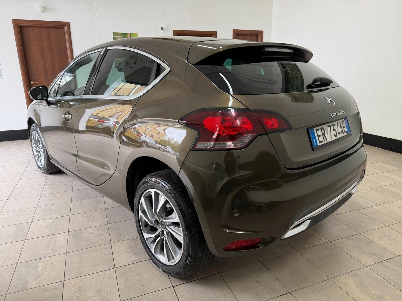 DS4 2013 1.6 e-HDi 115 airdream Chic OK NEOPATENTATI