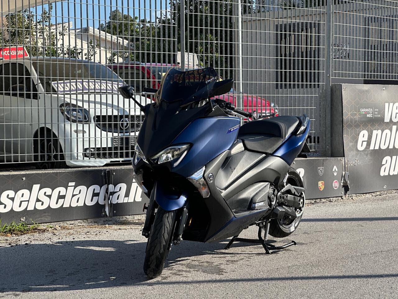 Yamaha T-Max 530 SX - AKRAPOVIC T-MAX