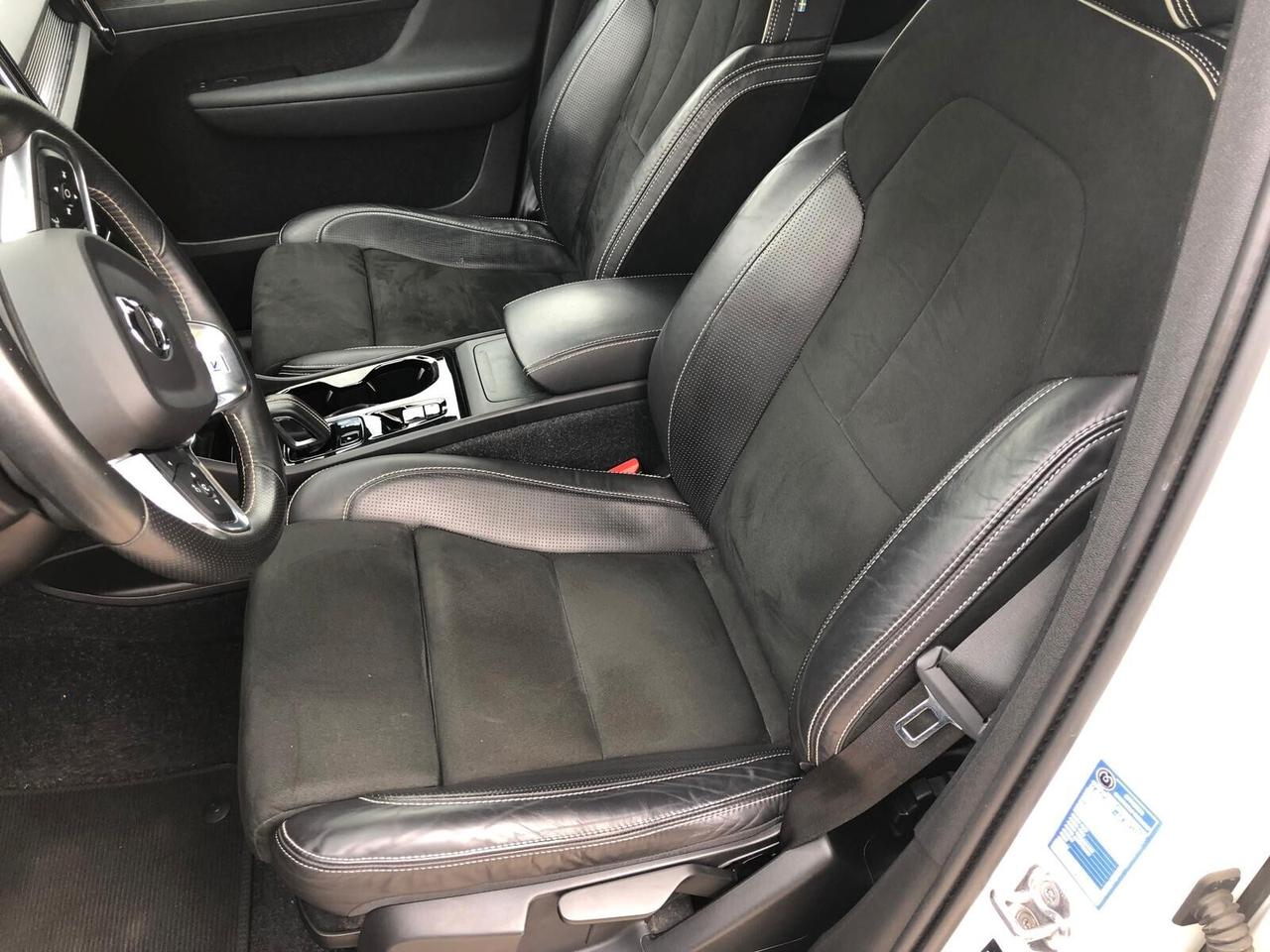 Volvo XC40 D3 Geartronic R-design UNICO PROPRIETARIO IVA DEDUCIBILE GARANZIA CONFORMGEST COMPLETA 12 MESI RINNOVABILE FINO A 60 MESI