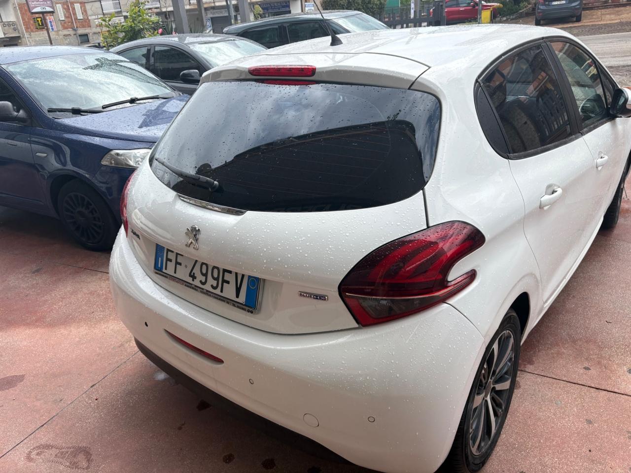 Peugeot 208 1.4 HDi 68 CV 5 porte Active