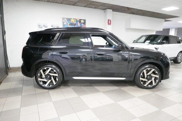 MINI Countryman C Favoured Countryman Pack L