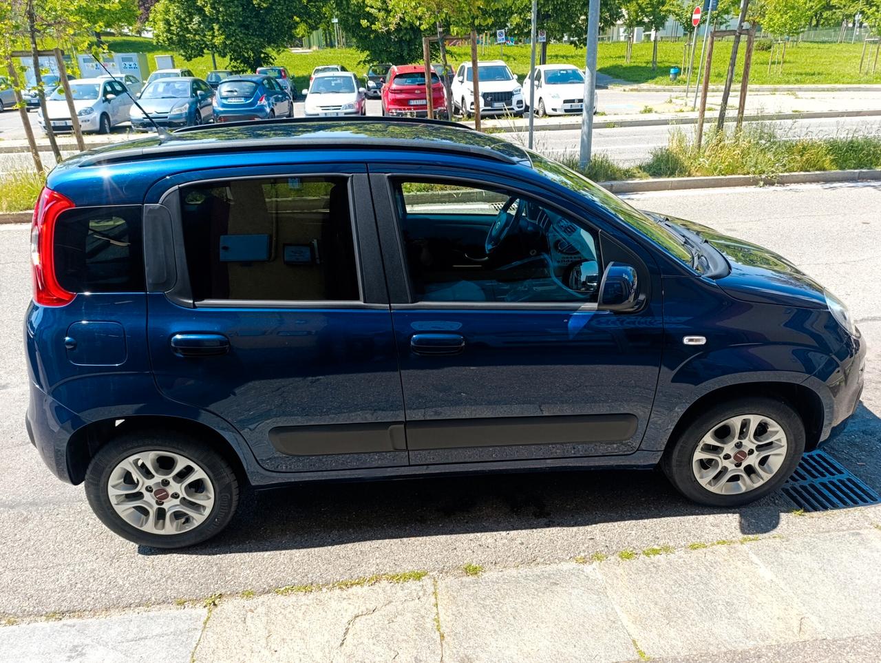 Fiat Panda 1.2 Lounge --- POCHI KM