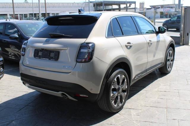 Fiat 600 1.2 hybrid 110cv AUTOM. con Navi e CarPlay