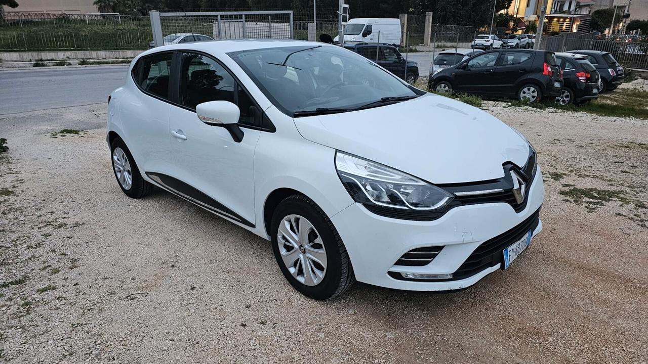RENAULT CLIO 1.5 DCI 90CV LIFE 2019 (AUTOCARRO 4P) € 6.900,00