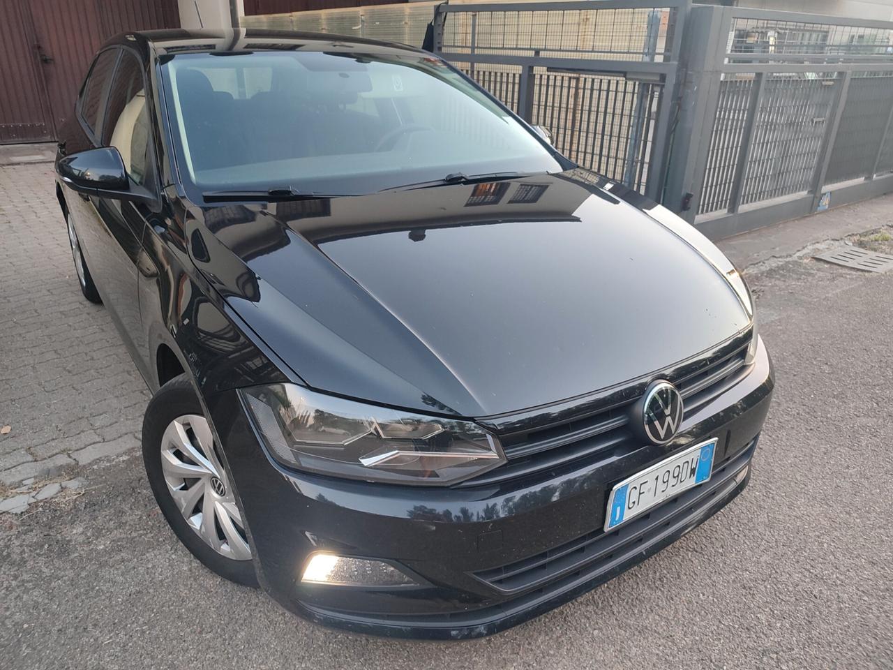 VOLKSWAGEN POLO DEL 2021 TGI A METANO DI CASA
