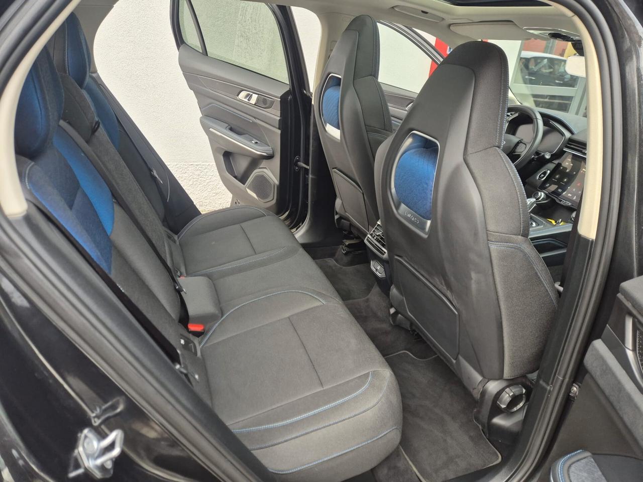 Lynk&co 01 PHEV 261CV