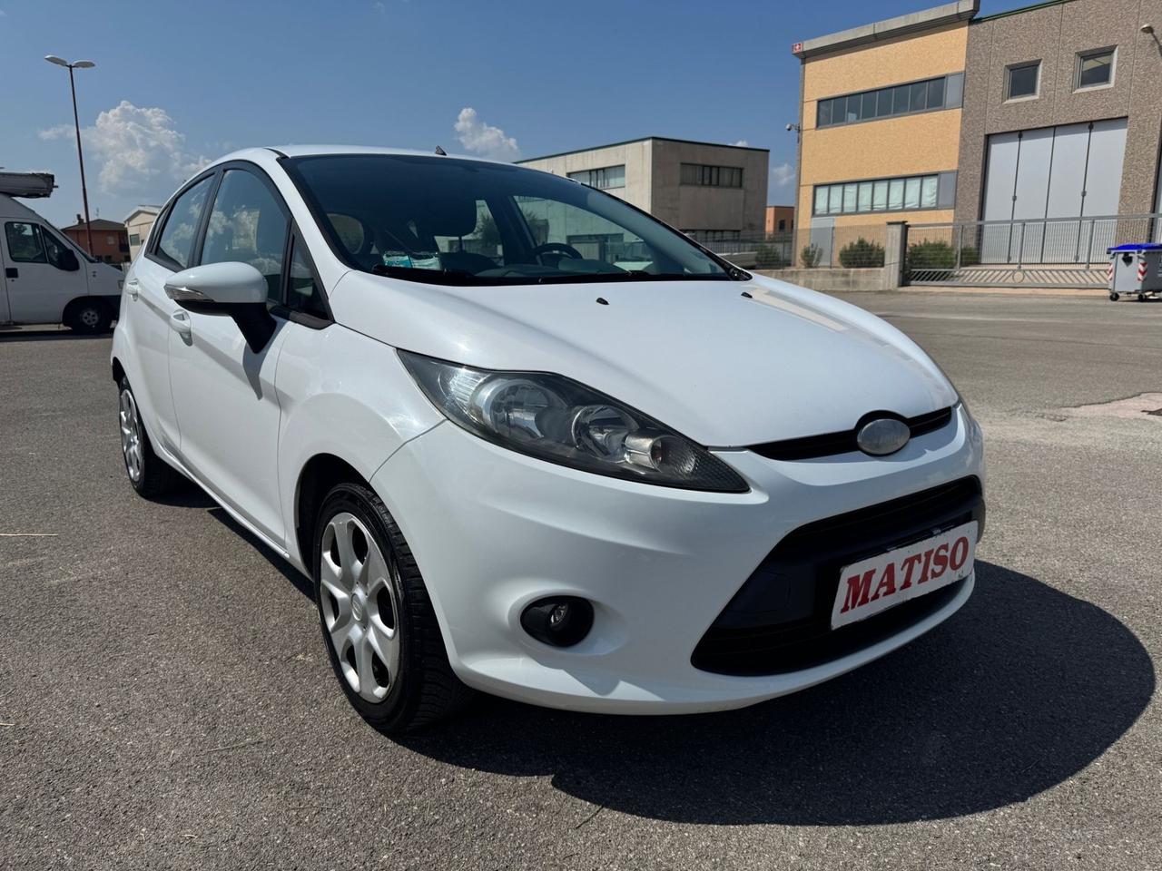 Ford Fiesta 1.4 TDCi 68CV 5 porte Titanium