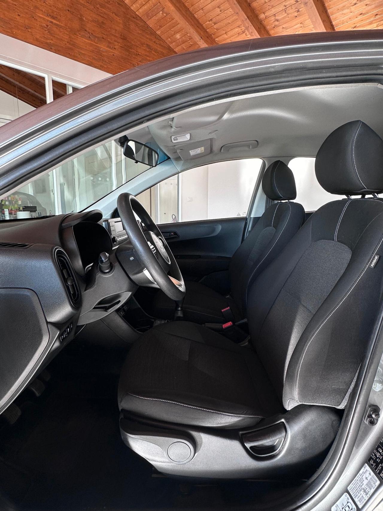 Kia Picanto 1.0 12V 5 porte Urban 69cv NEOPATENTATI