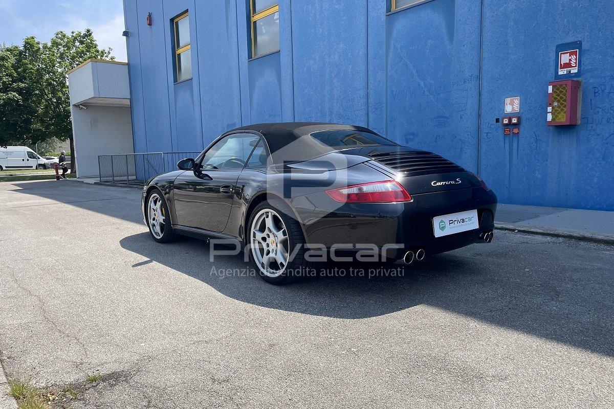 PORSCHE 911 Carrera Cabriolet